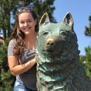 Meet your Posher, Ellie